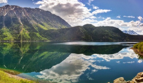Tagish Lake reflections